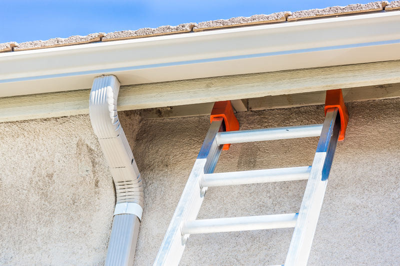 Seamless Gutter Installation Repair and Replacement in Branson, MO